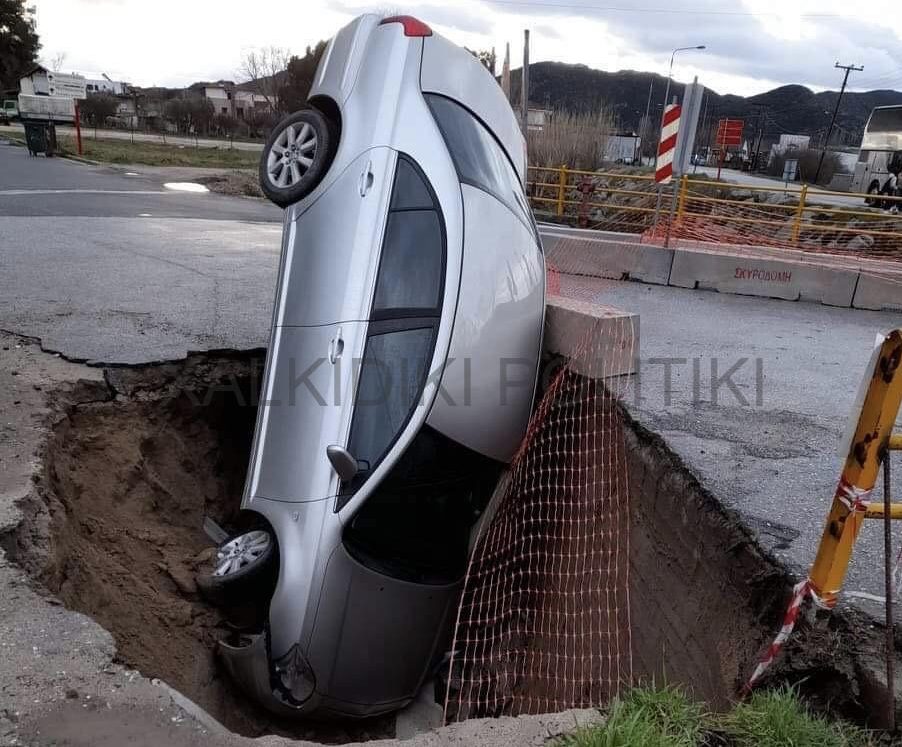 aytokinito_trypa_sykia_1.jpeg aytokinito_trypa_sykia_1.jpeg