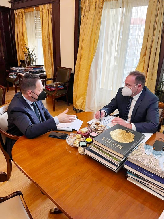 petsas-valianos_1.jpg petsas-valianos_1.jpg