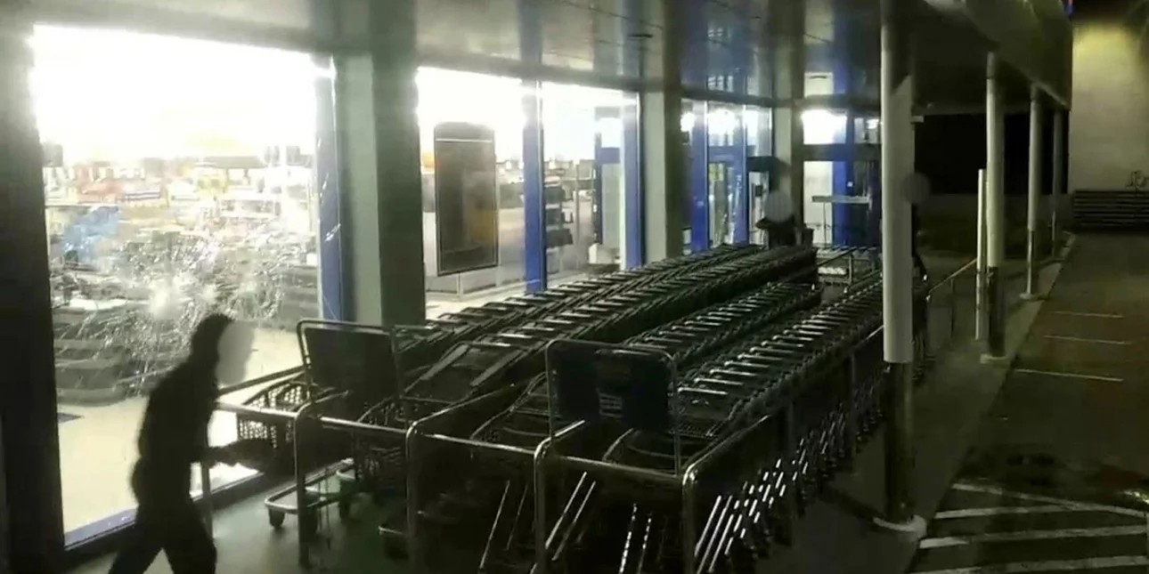 rouvikonas_lidl_ilion.jpg rouvikonas_lidl_ilion.jpg