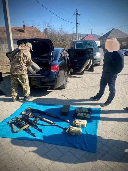 opla_rosoi_oukrania_1.jpg opla_rosoi_oukrania_1.jpg