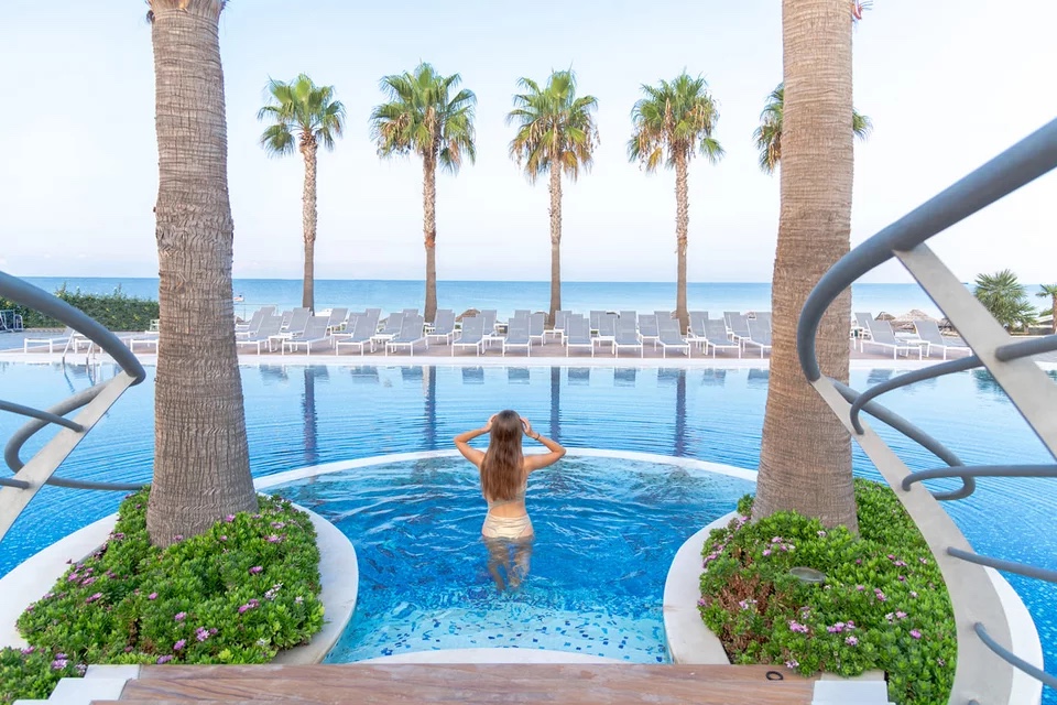 top_hotels_list_17.jpg top_hotels_list_17.jpg