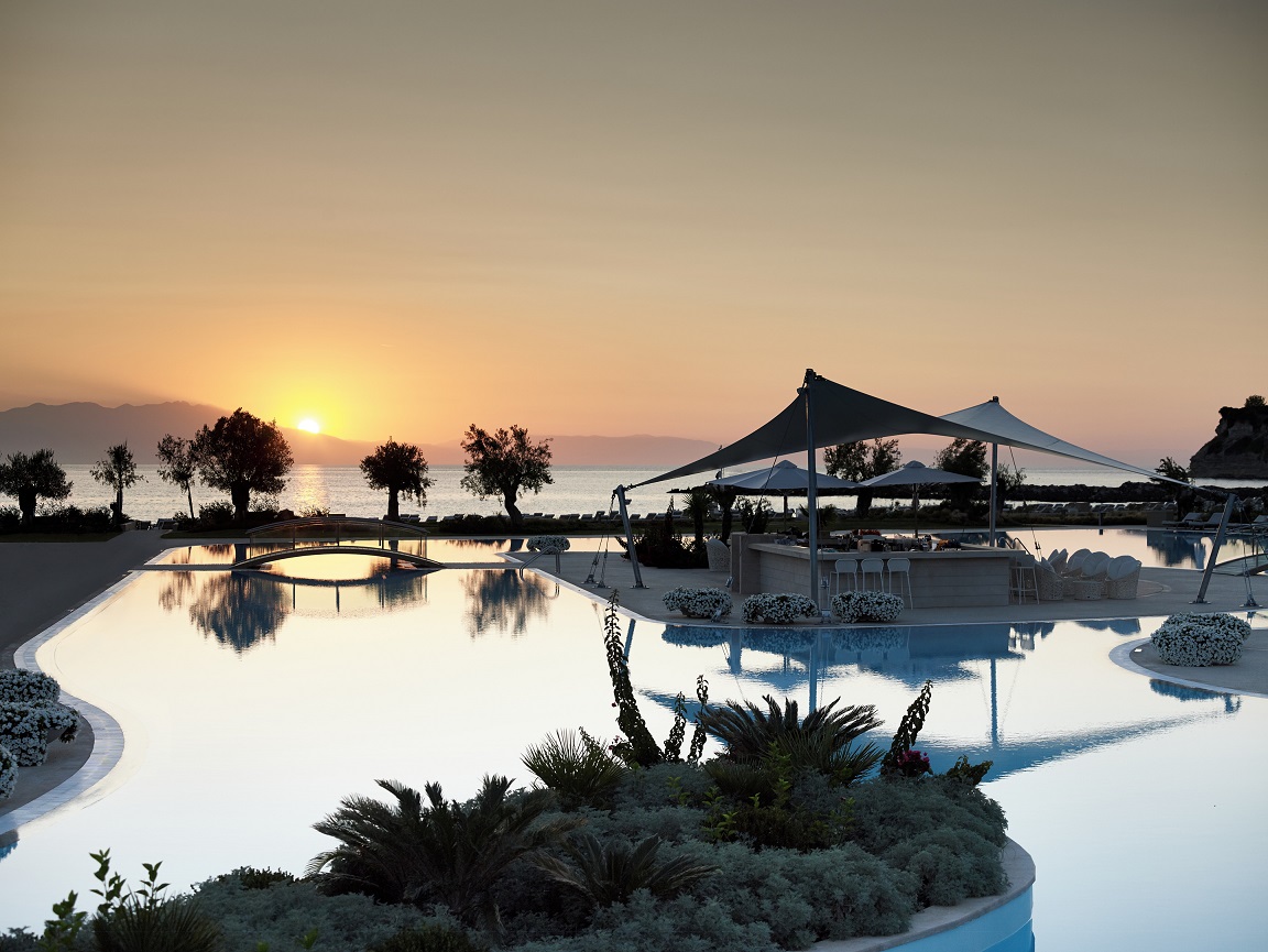sani_dunes_infinity_pool.jpg sani_dunes_infinity_pool.jpg