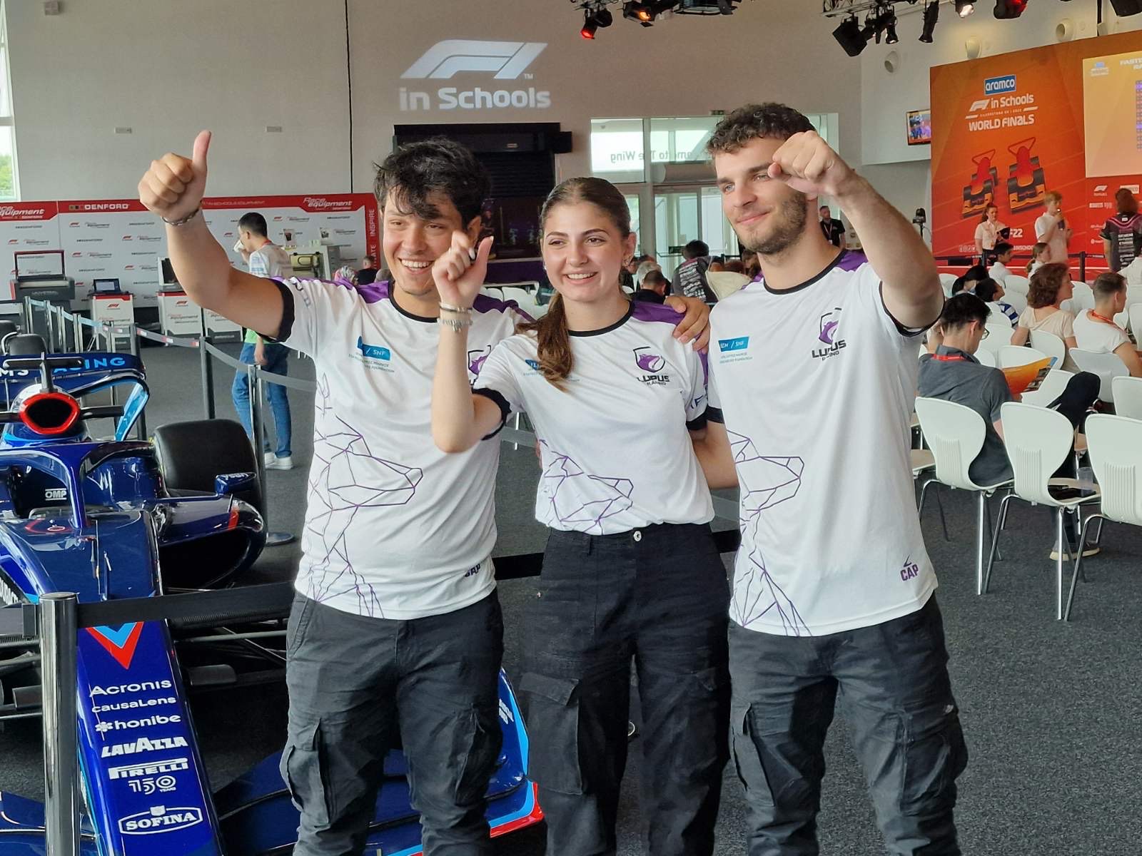 f1_2.jpg f1_2.jpg