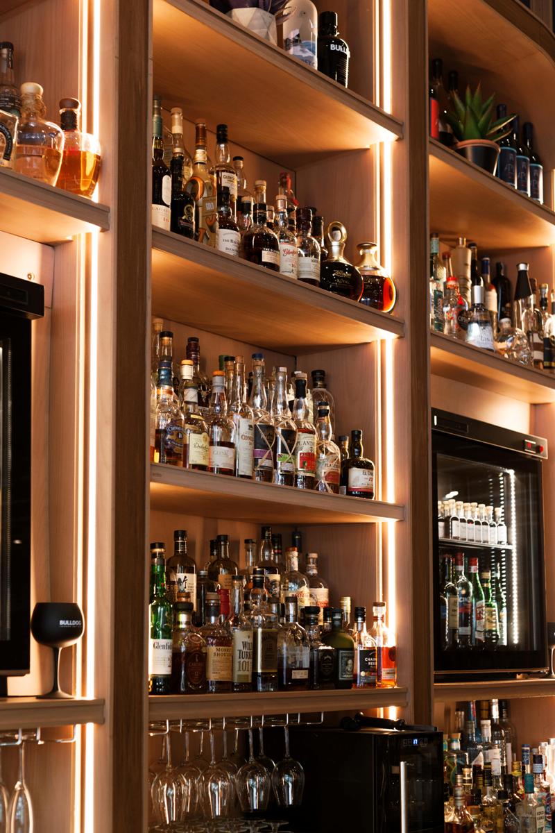 apallou-bar.jpg apallou-bar