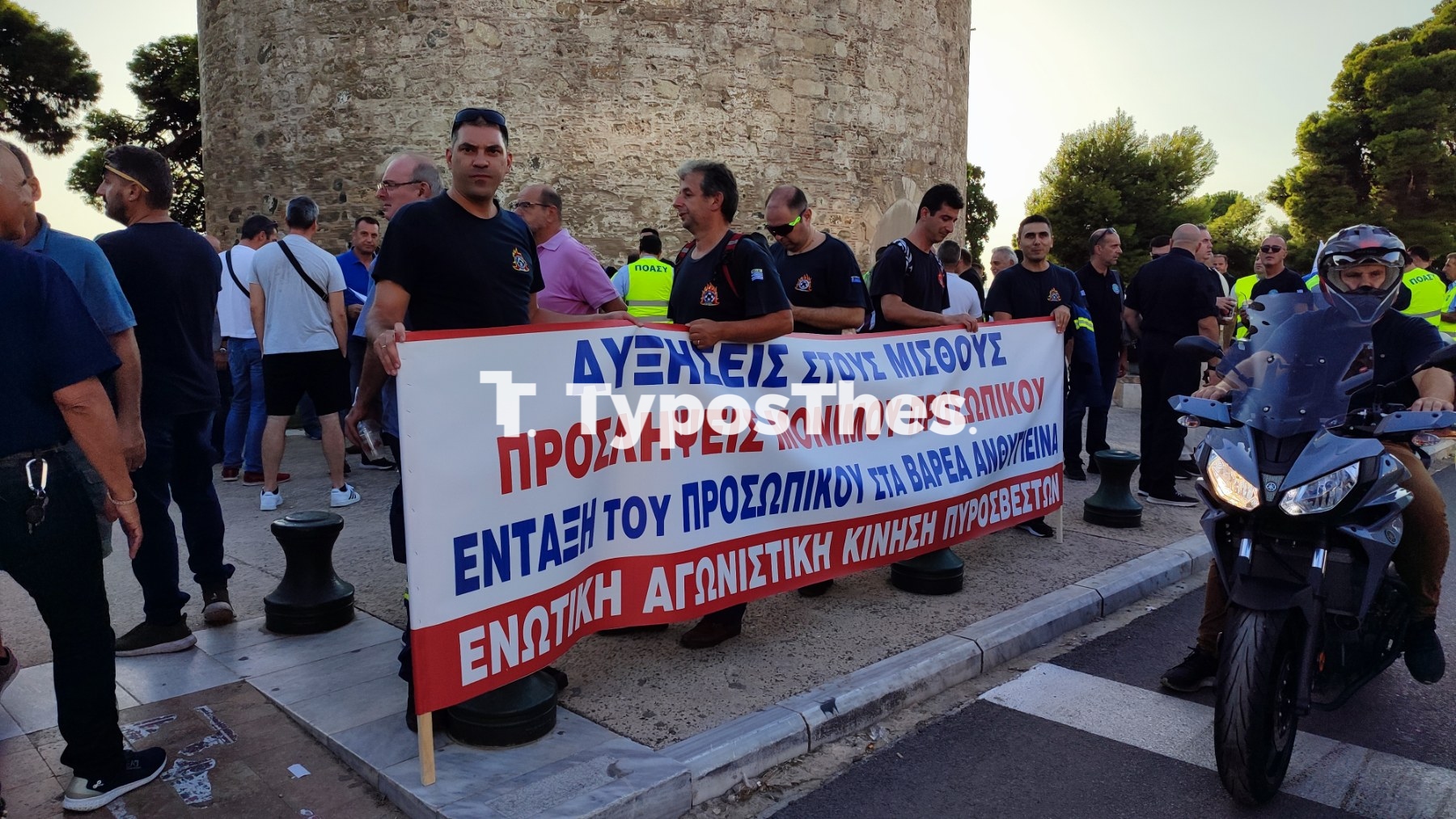 enstoloi10.jpg enstoloi10.jpg