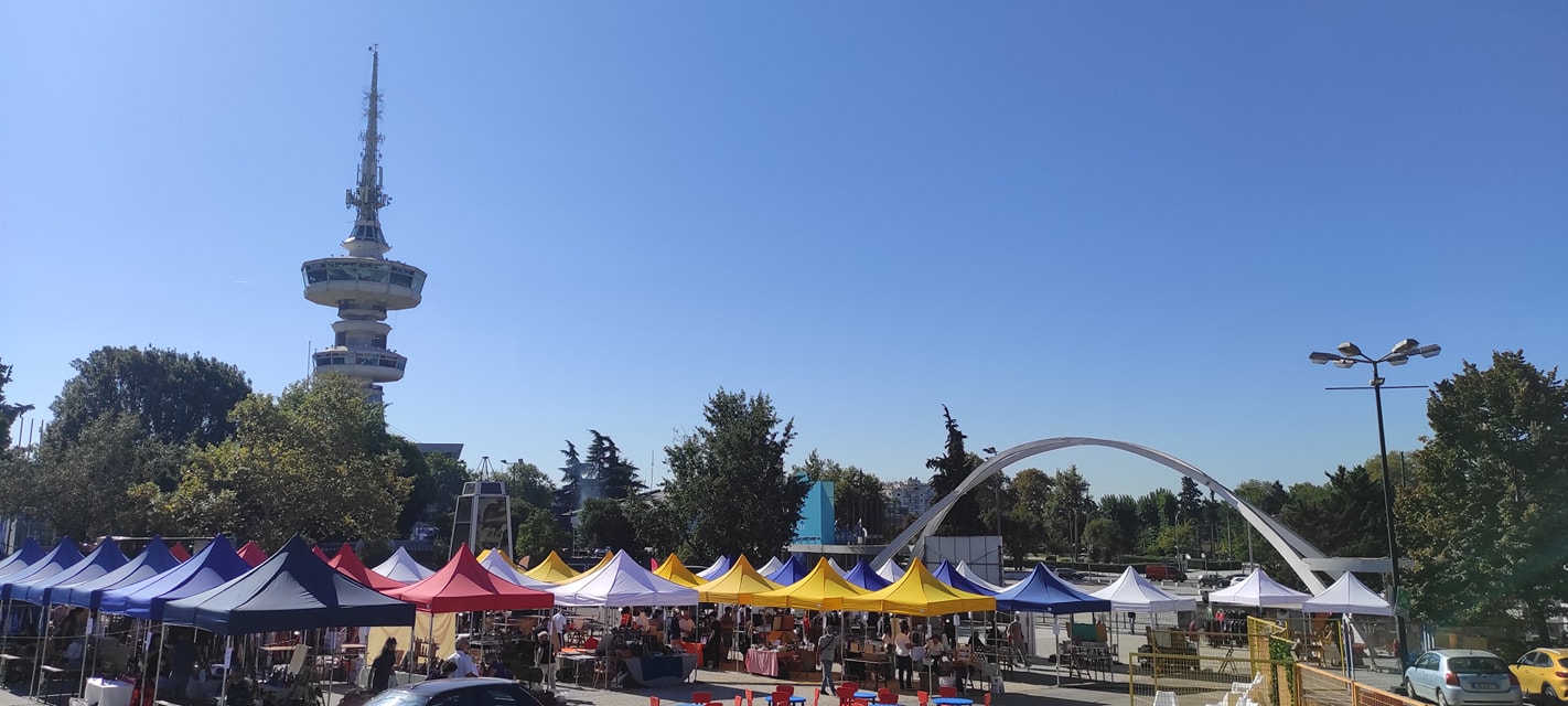 flea_market_-_photo_2.jpg flea_market_-_photo_2.jpg
