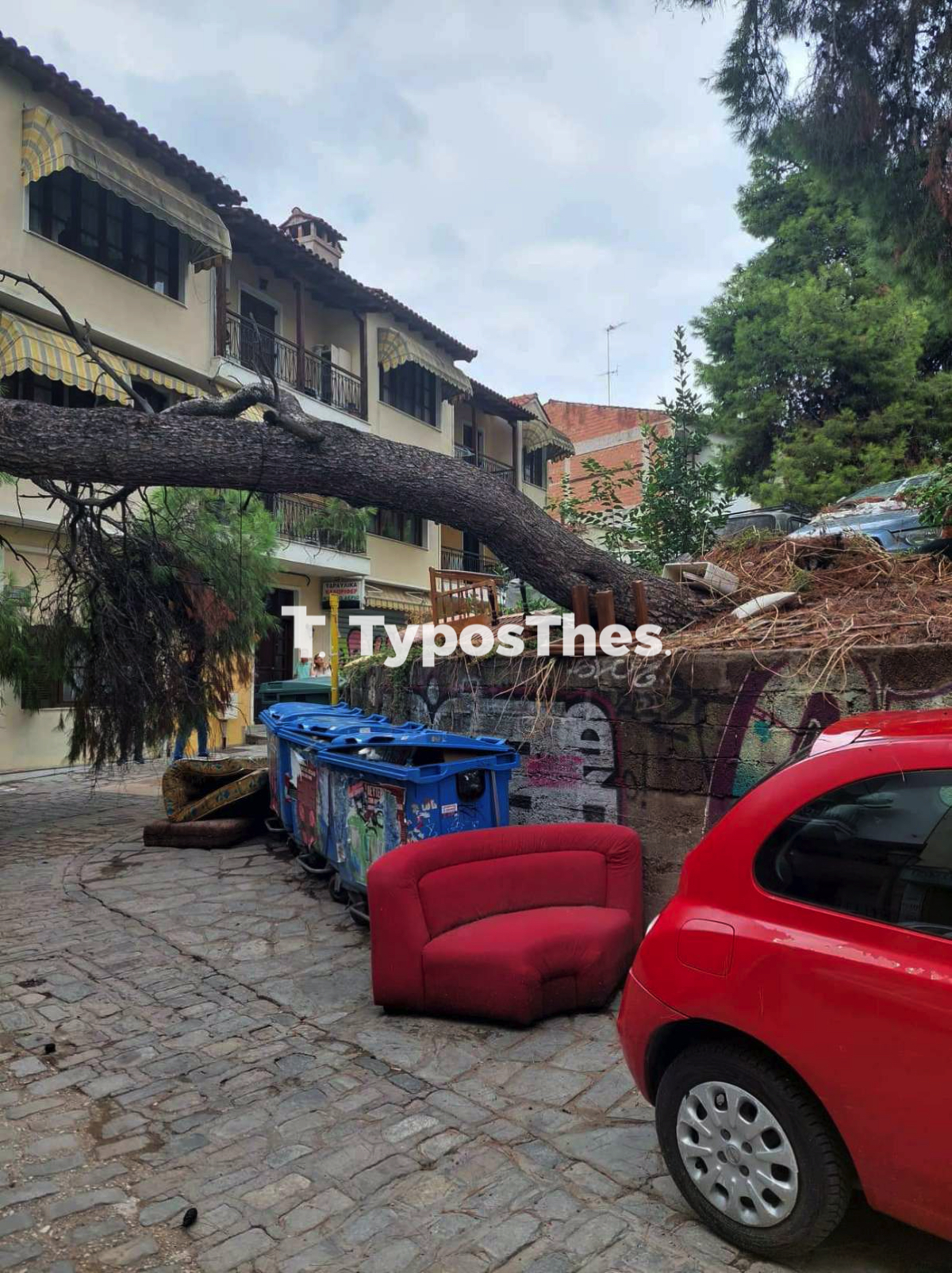 ptosi_dentro_4.jpg ptosi_dentro_4.jpg