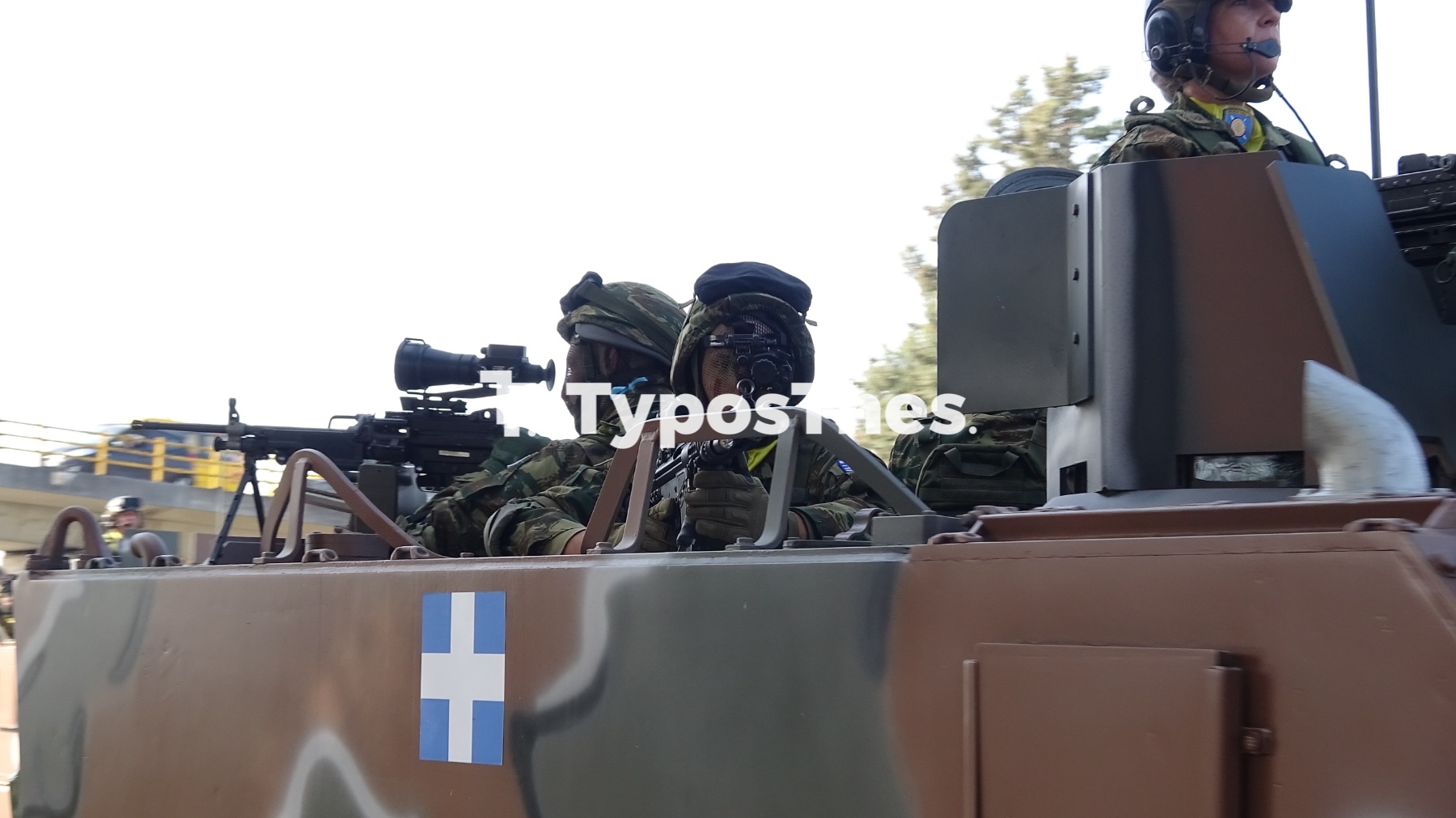armata.jpg armata.jpg