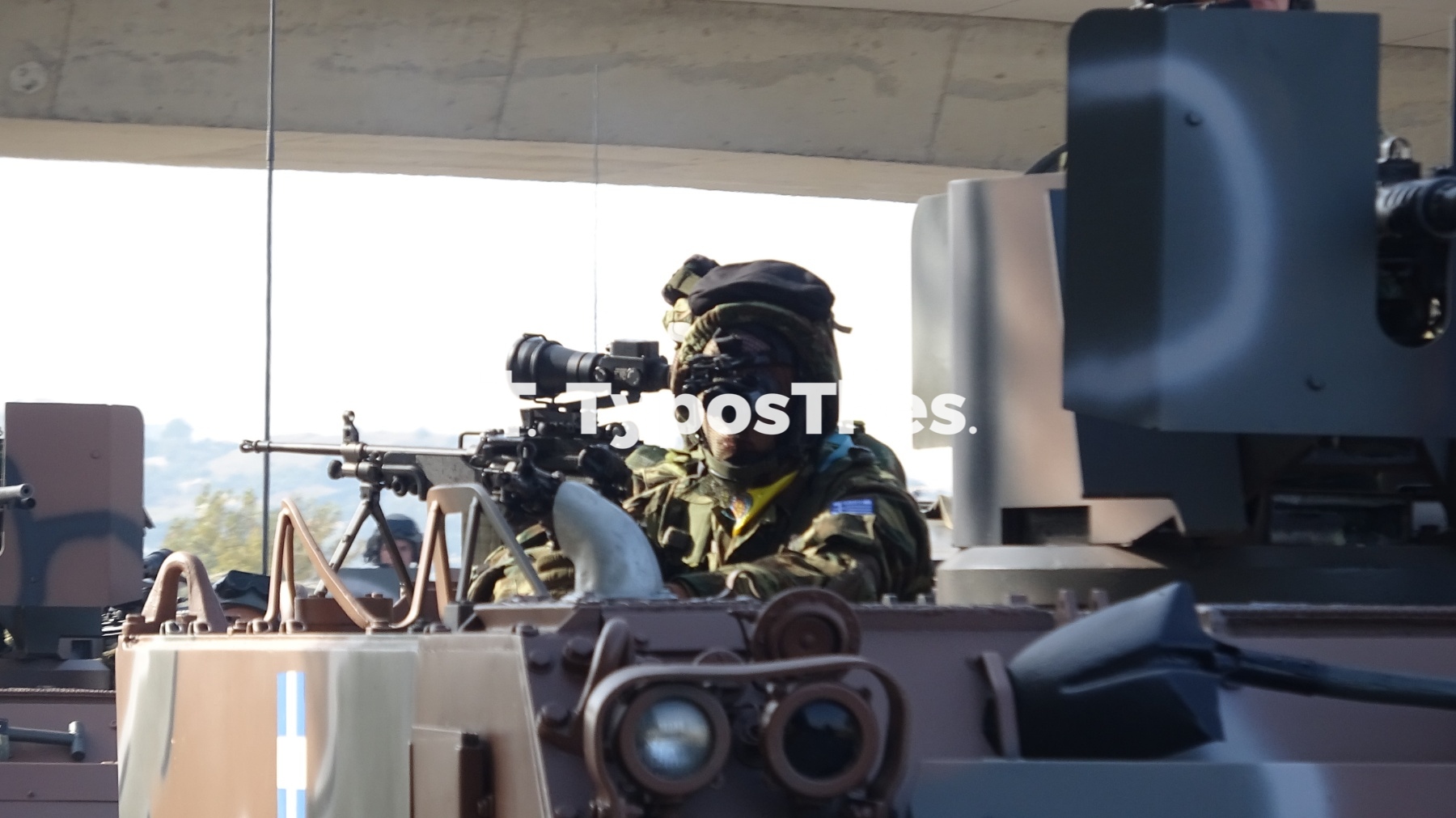 armata2.jpg armata2.jpg