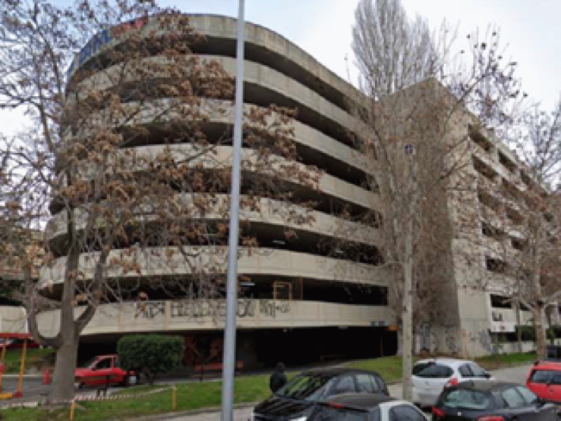 parking-2.jpg parking-2.jpg