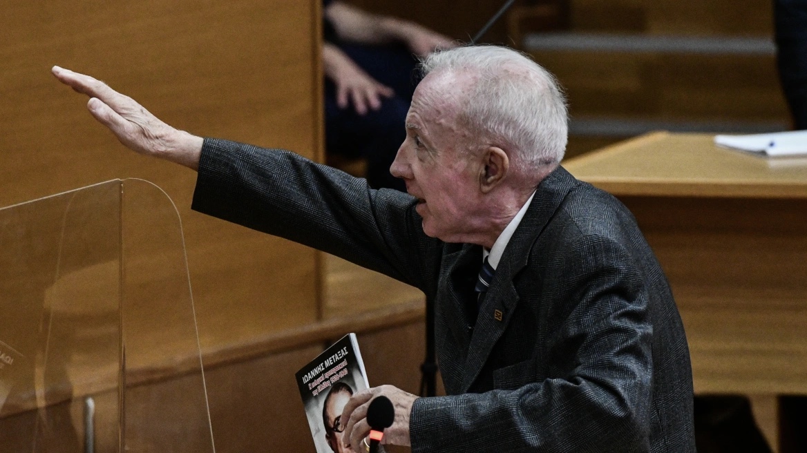 plevris_nazistikos_xairetismos_1.jpg plevris_nazistikos_xairetismos_1.jpg