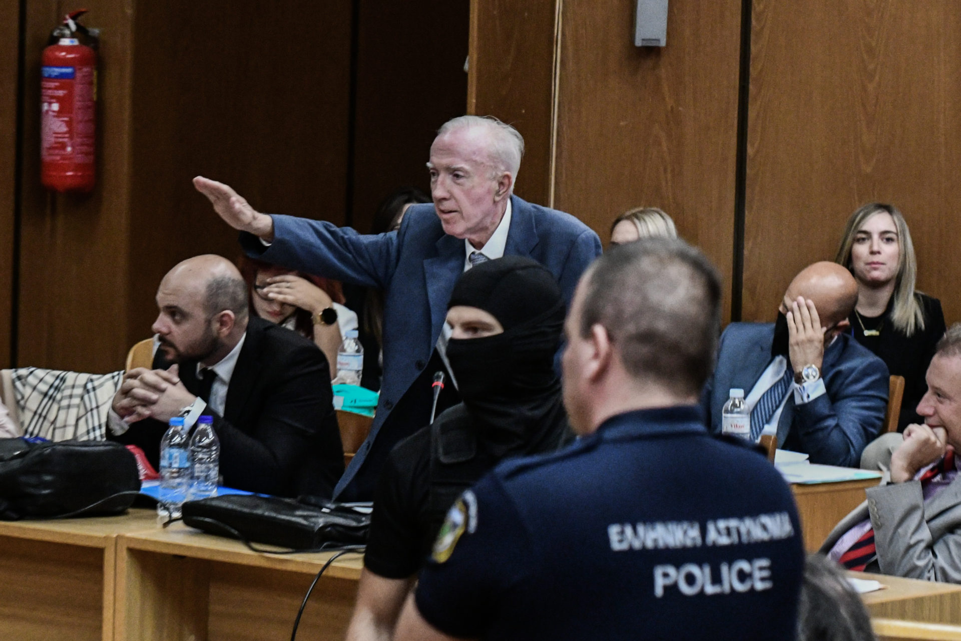 pleyris_nazistikos_xairetismos_2.jpeg pleyris_nazistikos_xairetismos_2.jpeg