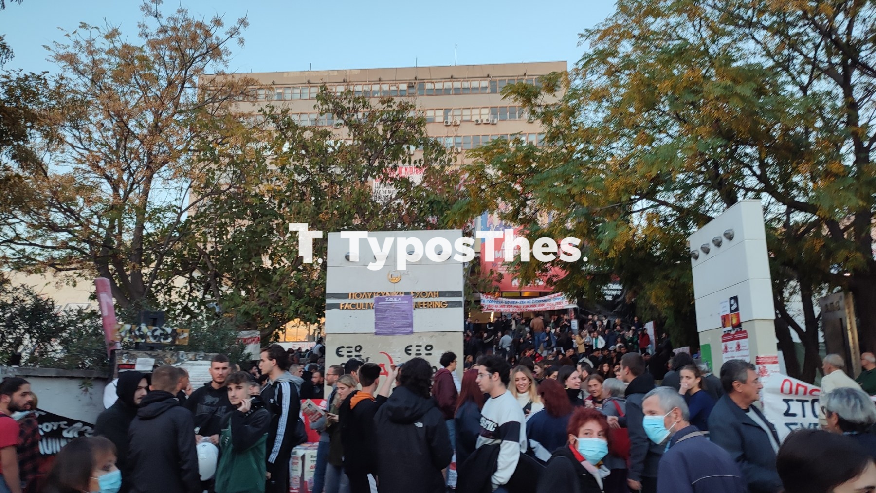 polytexneio22d.jpg polytexneio22d.jpg