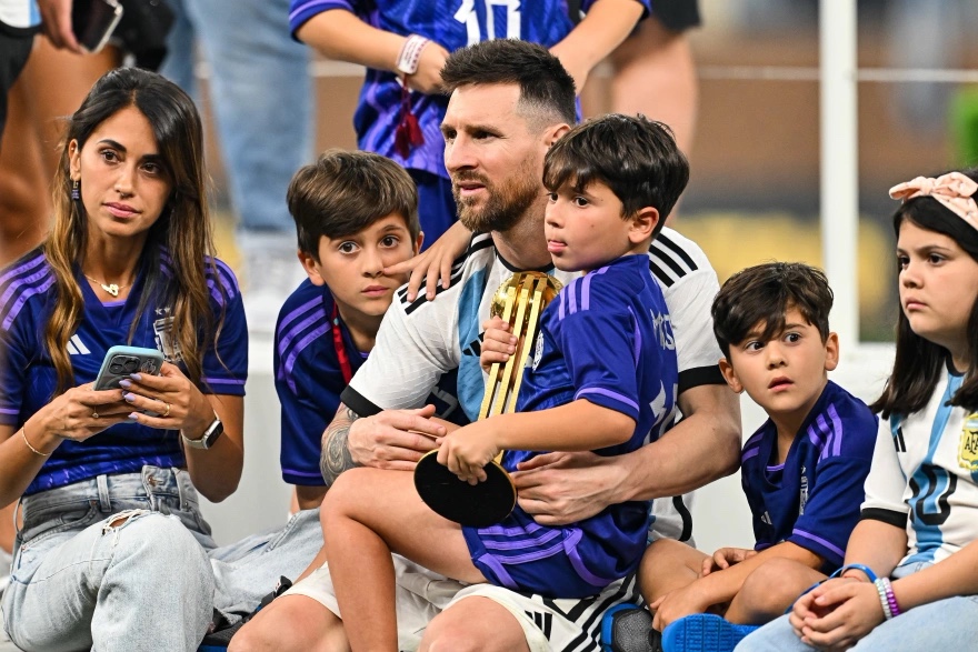 messi_kids.jpg messi_kids.jpg
