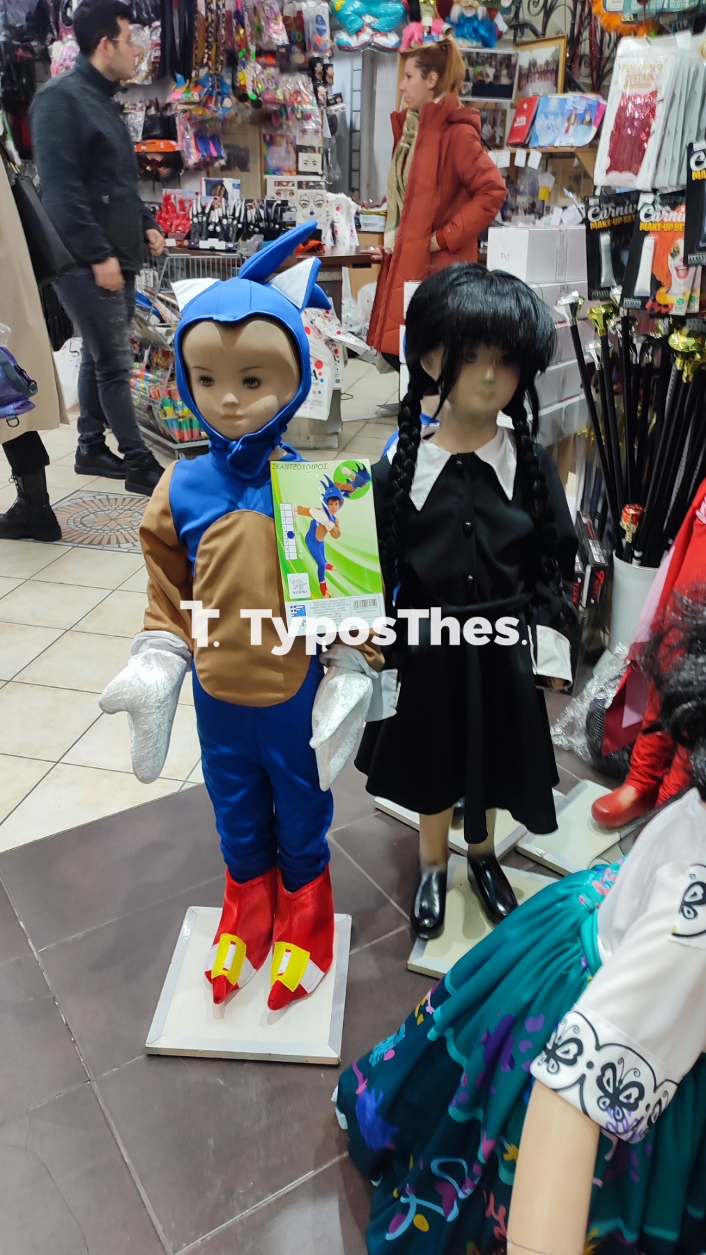 stoles1.jpg stoles1.jpg