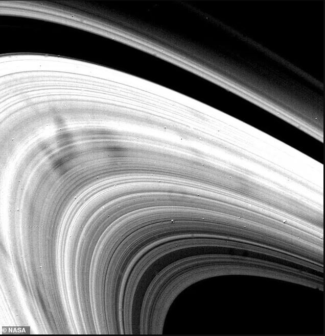 saturn1_nasa.jpg saturn1_nasa.jpg