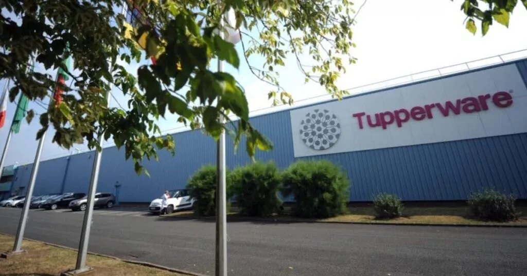 tupperware.jpg tupperware.jpg