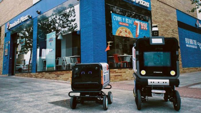 dominos_robots_2_1.jpg dominos_robots_2_1.jpg
