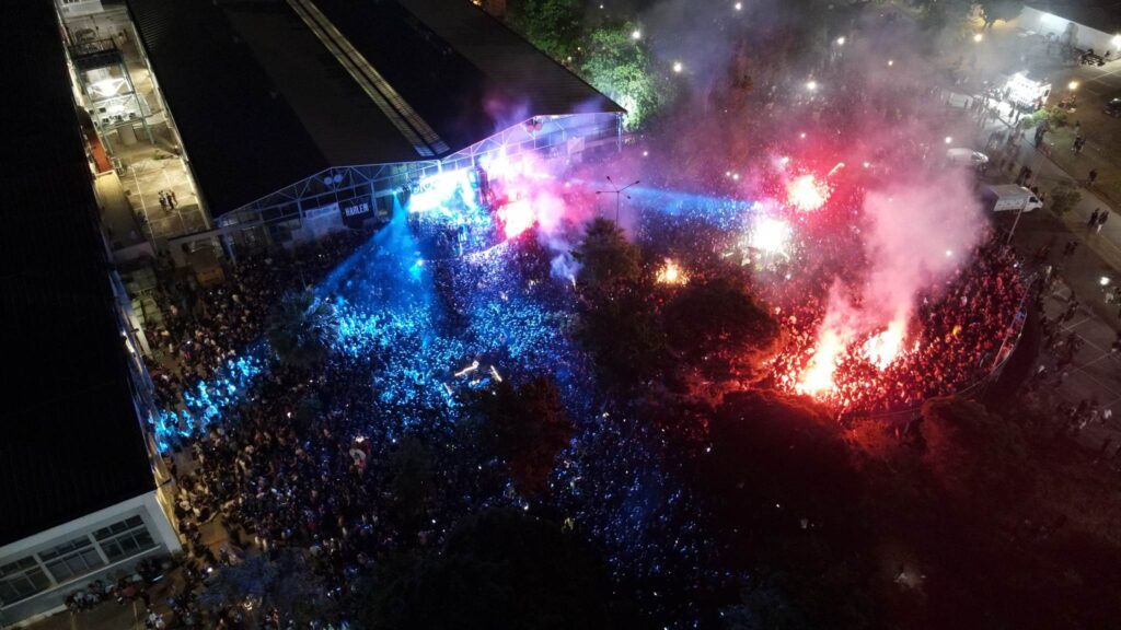 party_mixanologoi_bolos_6.jpeg party_mixanologoi_bolos_6.jpeg