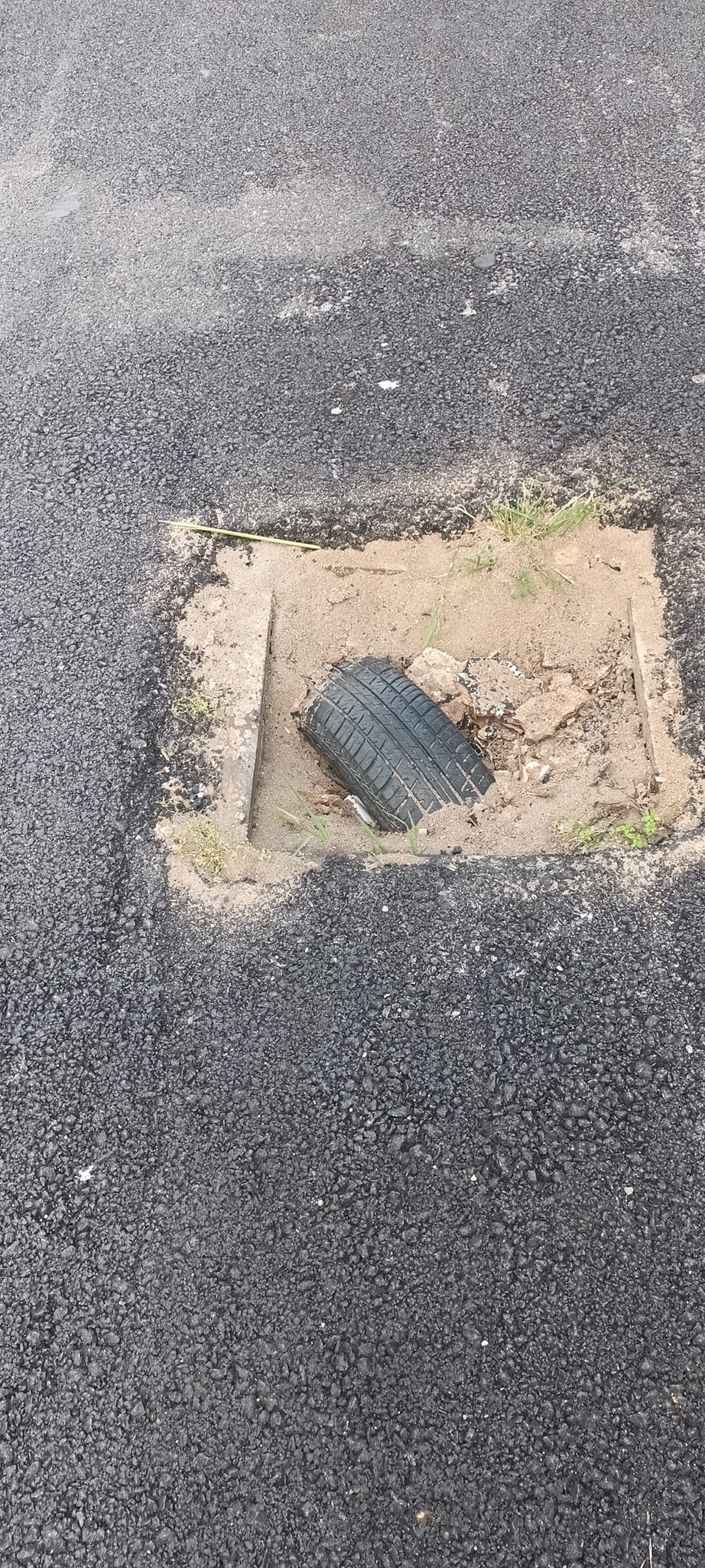 roda_asfaltostrosi_2.jpeg roda_asfaltostrosi_2.jpeg