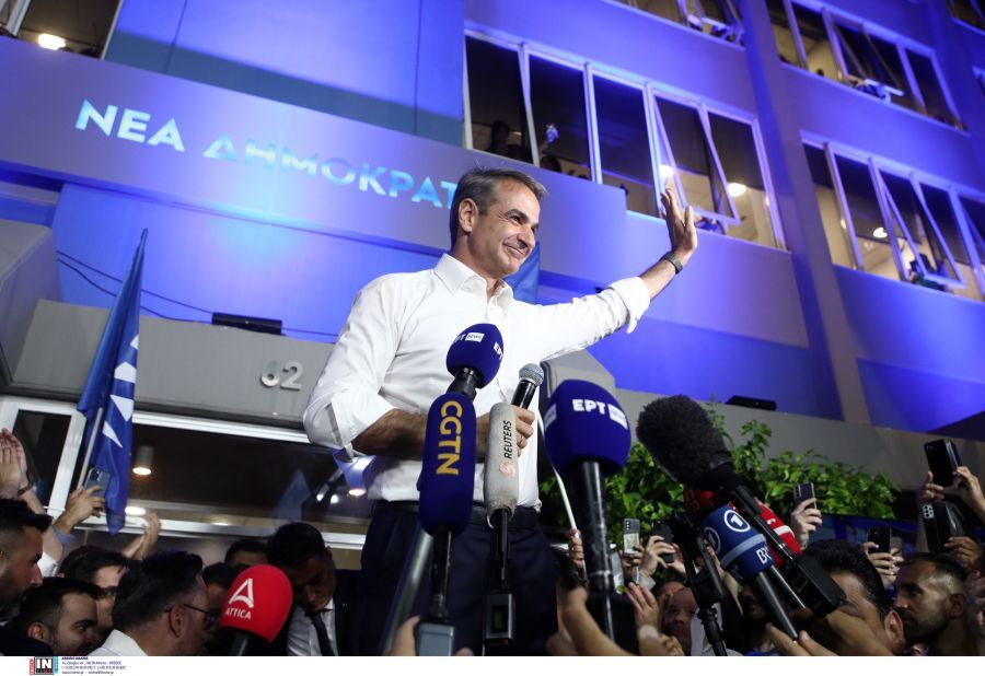 mitsotakis09.jpg