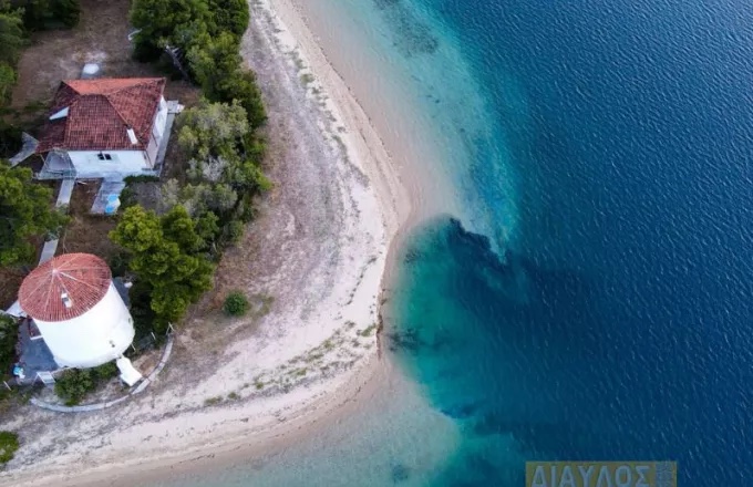 paralia_gialtra_eyboia_seismos_1.jpg paralia_gialtra_eyboia_seismos_1.jpg