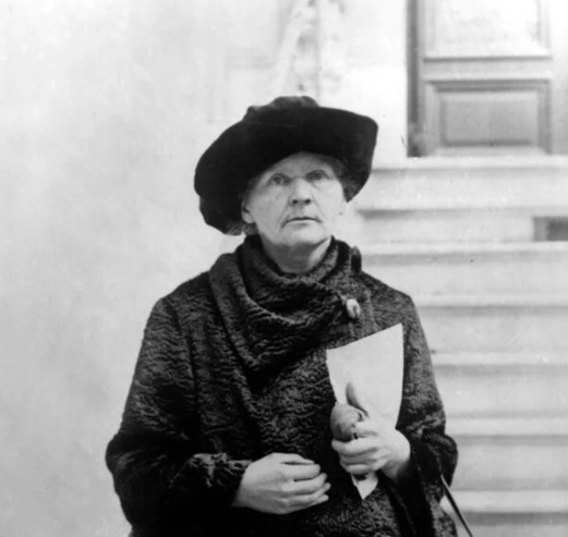 curie.jpg curie.jpg