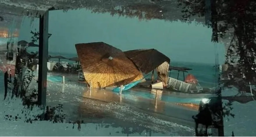 serres1_2.jpg serres1_2.jpg