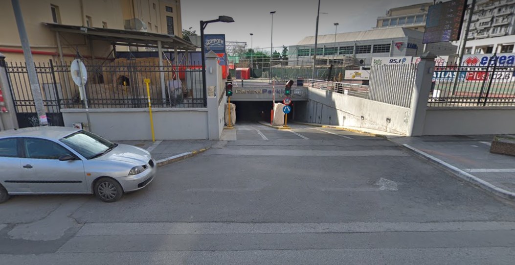 parking1.jpg parking1.jpg
