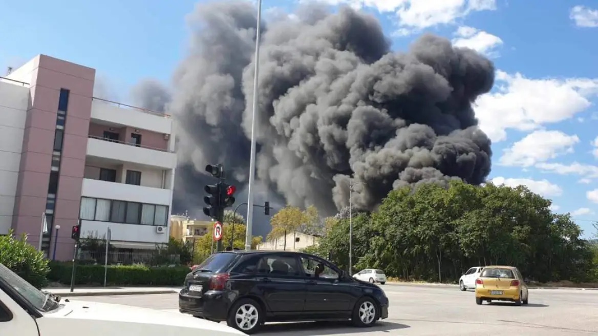 fotia_ergostasio_komotini_1.jpg fotia_ergostasio_komotini_1.jpg