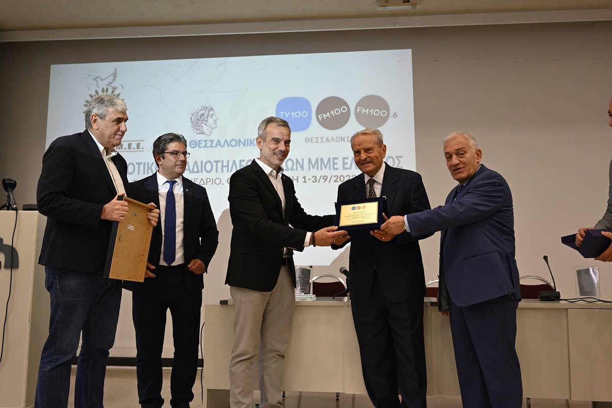 koubelas-tv100.jpg koubelas-tv100.jpg
