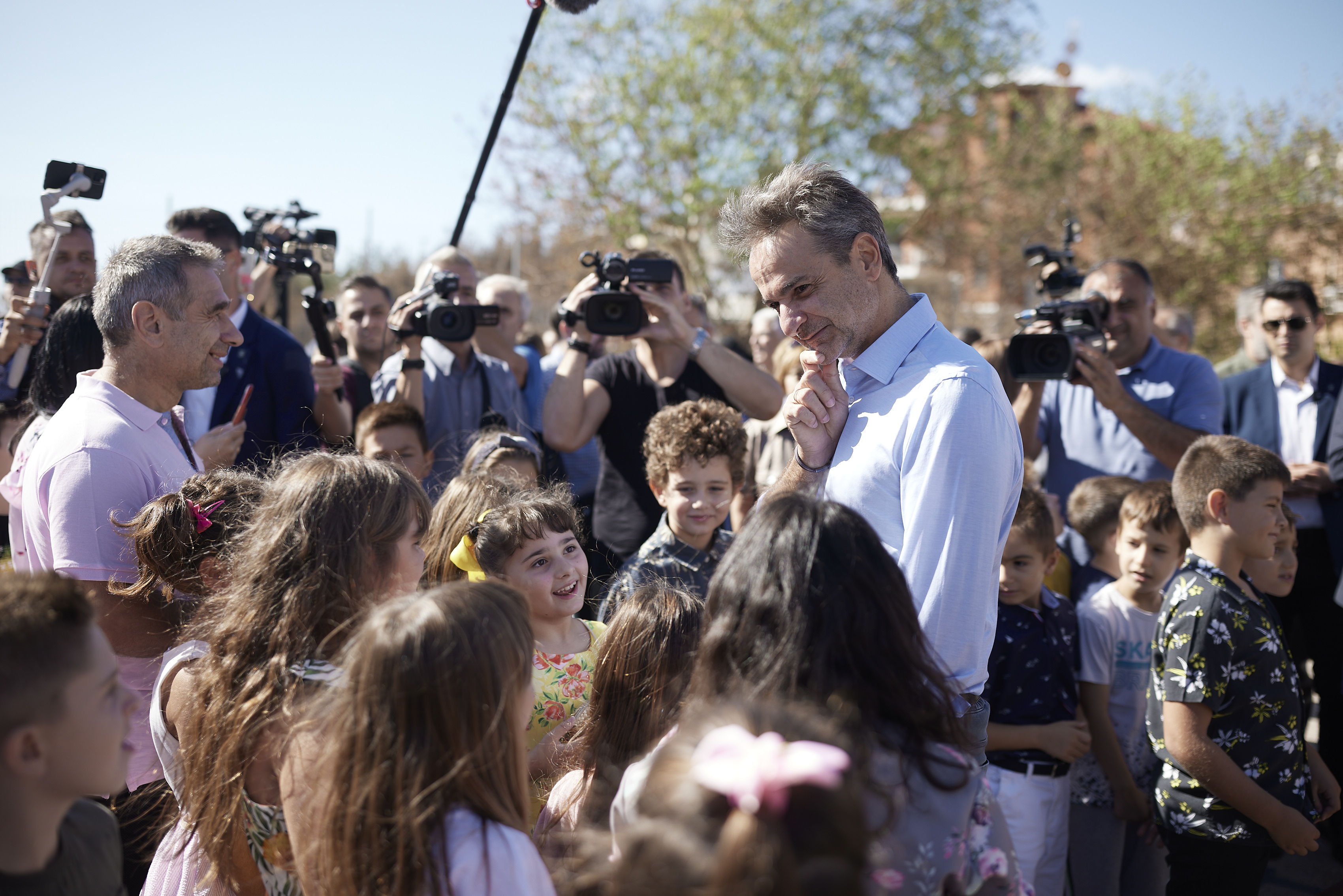 mitsotakis_sxoleio_alexandroupoli_2.jpeg mitsotakis_sxoleio_alexandroupoli_2.jpeg