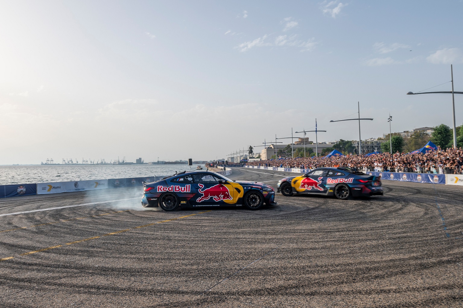 red_bull_showrun_by_alumil_post-event_11.jpg red_bull_showrun_by_alumil_post-event_11.jpg