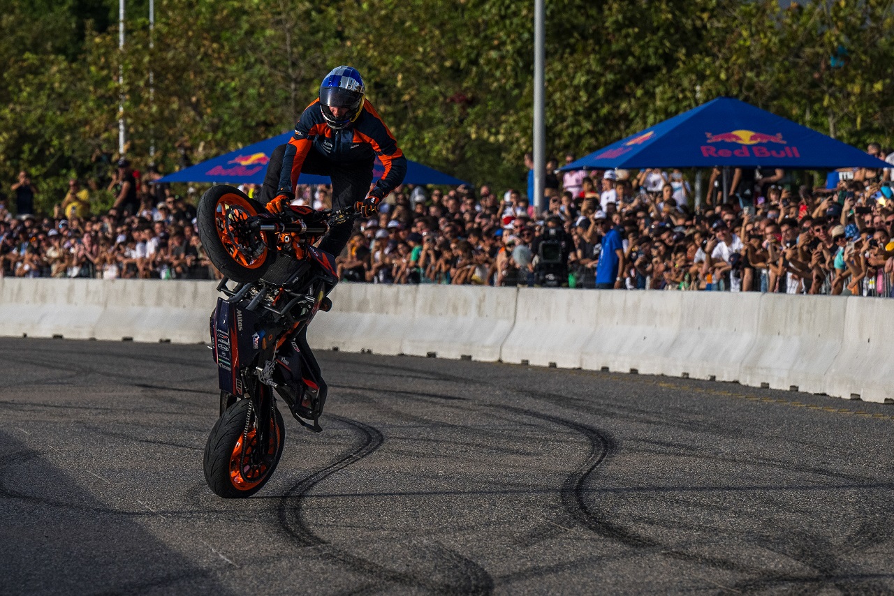 red_bull_showrun_by_alumil_post-event_3.jpg red_bull_showrun_by_alumil_post-event_3.jpg