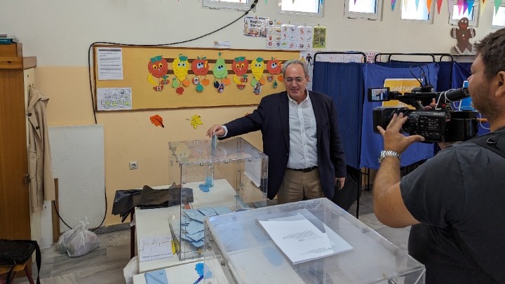 mylopoylos.jpg mylopoylos.jpg