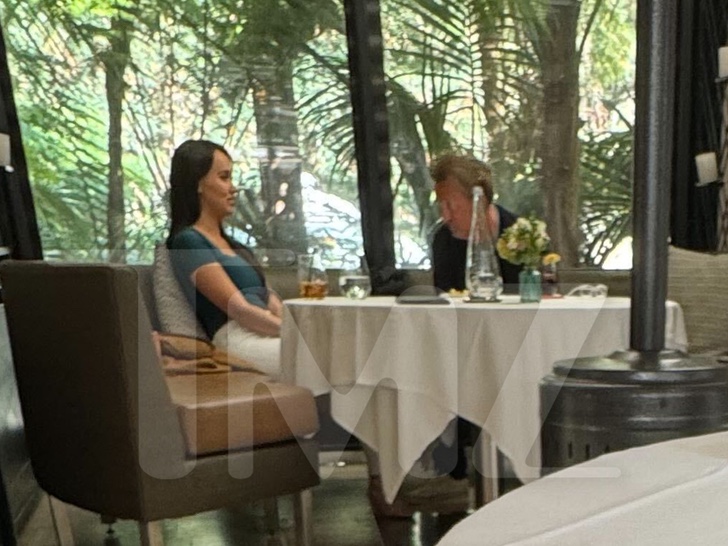 matthew_perry_lunch_1.jpg matthew_perry_lunch_1.jpg