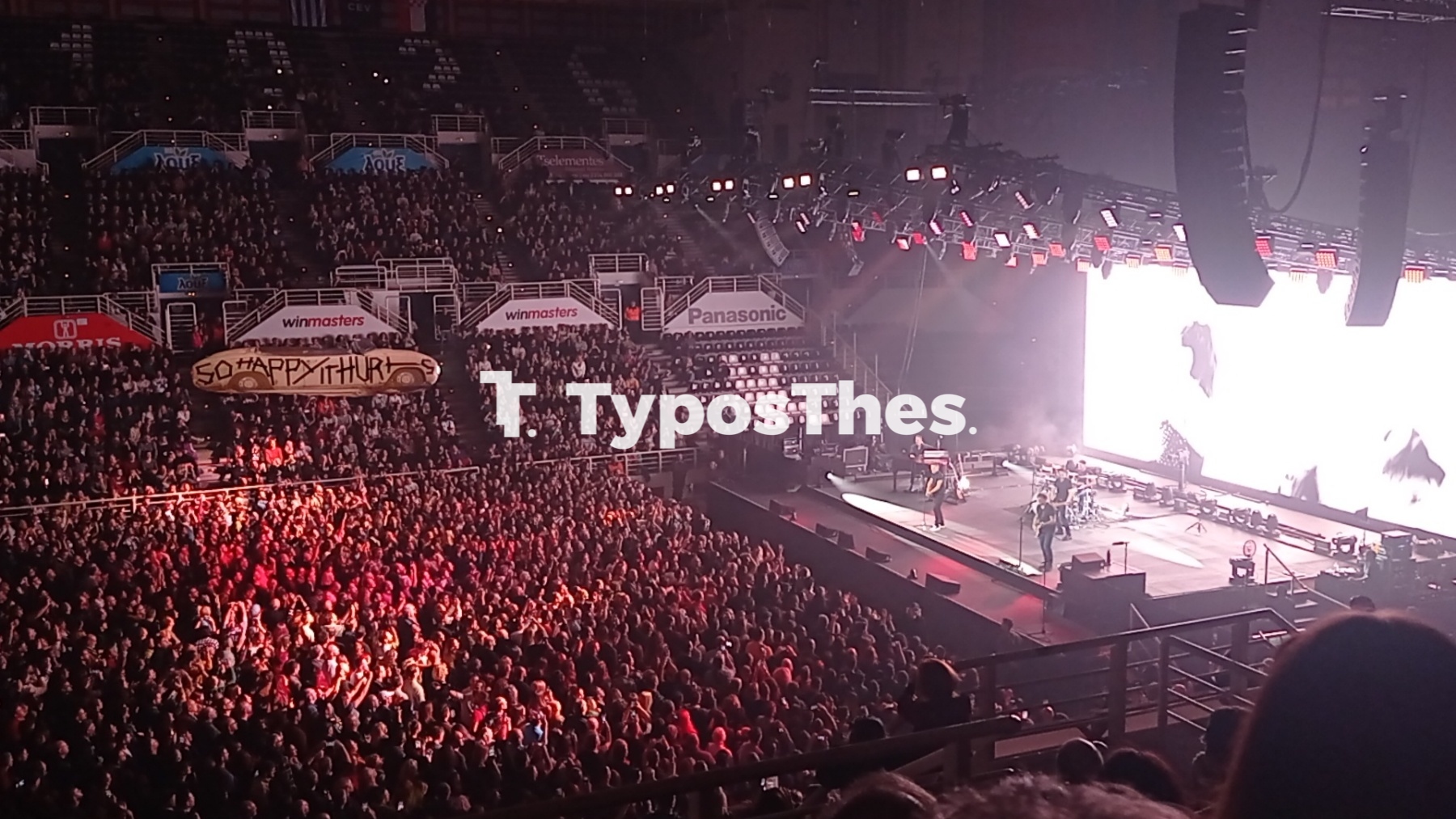 bryanadams1_1.jpg bryanadams1_1.jpg