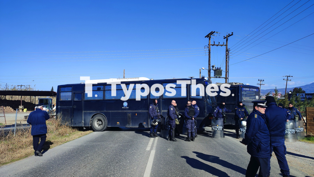mploko_elas_agrotes_trakter_1.jpg mploko_elas_agrotes_trakter_1.jpg