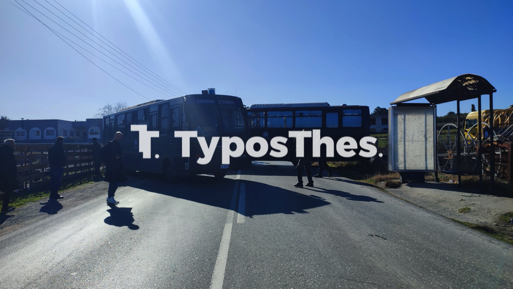 mploko_elas_agrotes_trakter_2.jpg mploko_elas_agrotes_trakter_2.jpg