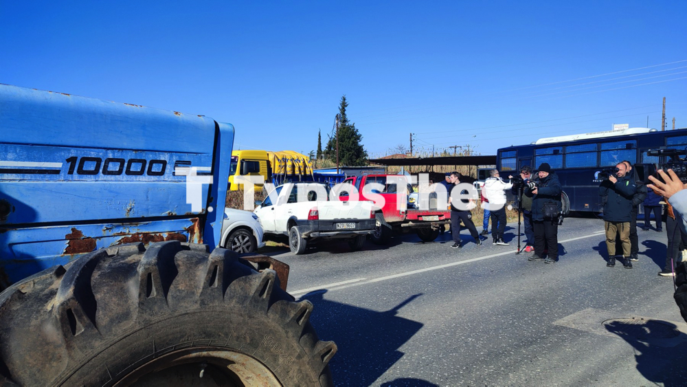mploko_elas_agrotes_trakter_4.jpg mploko_elas_agrotes_trakter_4.jpg