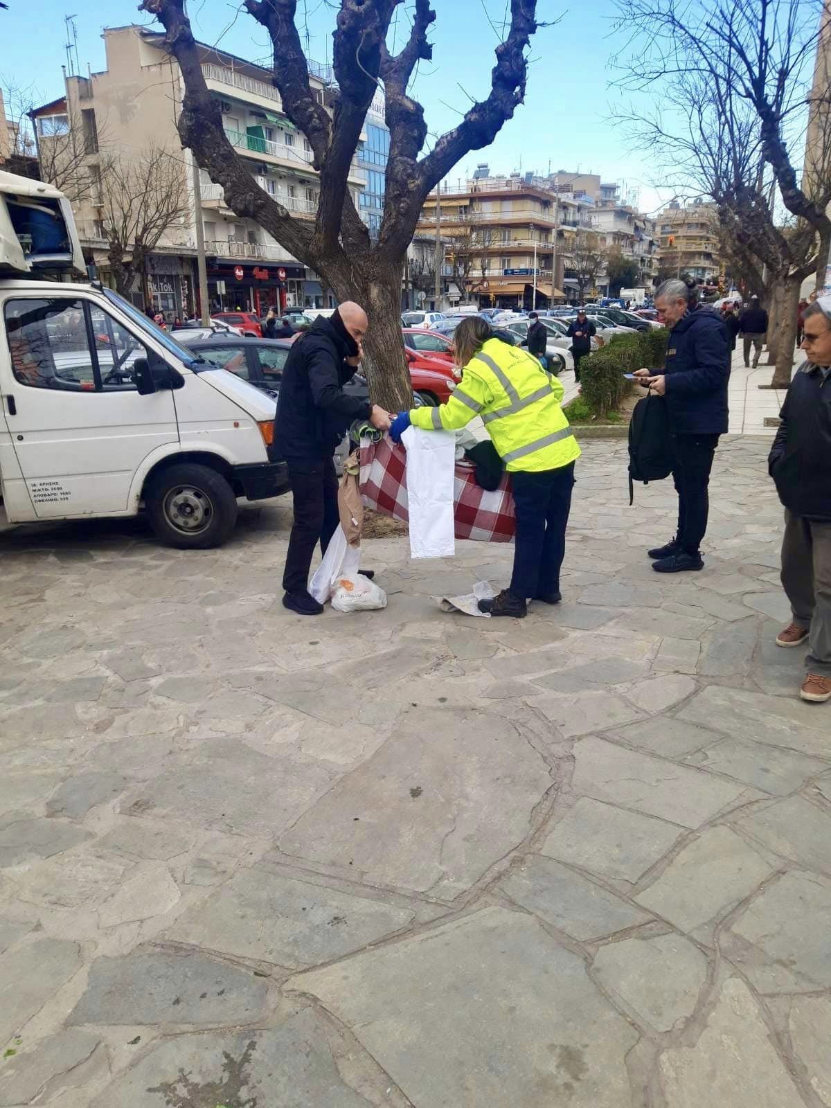 paremporio.jpg paremporio.jpg
