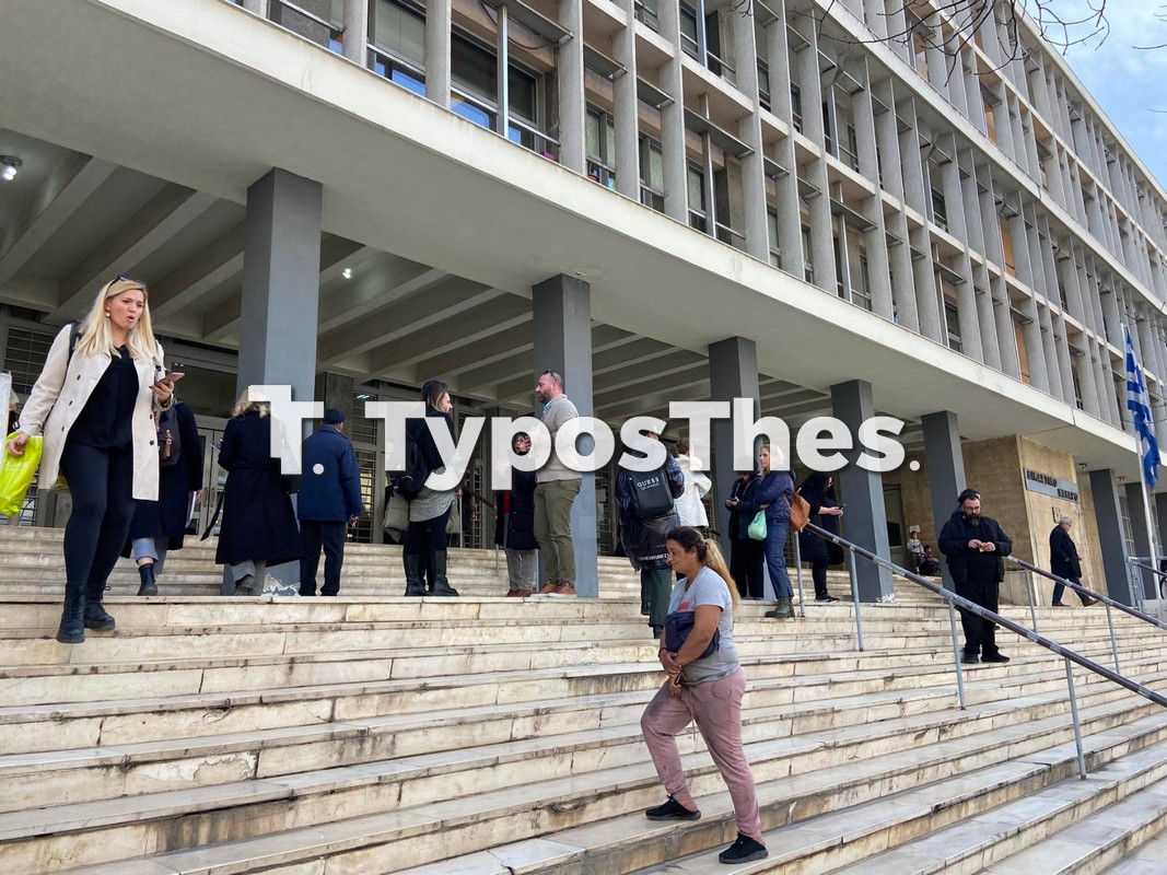 ypopto_kouti_dikastiria_1.jpg ypopto_kouti_dikastiria_1.jpg