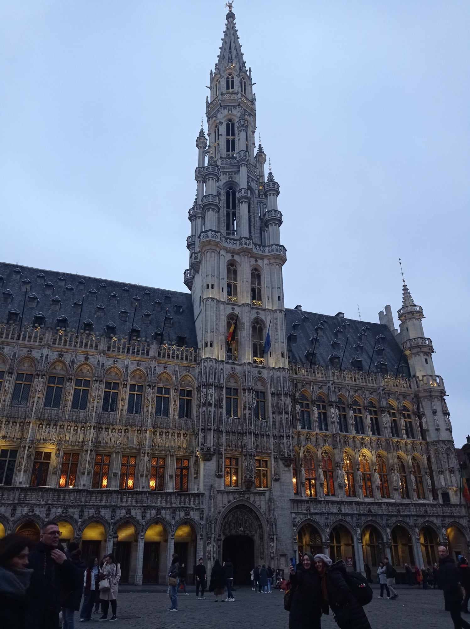 grand_place.jpg grand_place.jpg