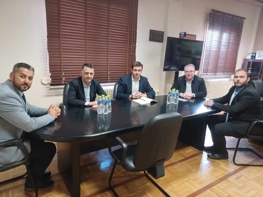 mpekiris-halkidona.jpg mpekiris-halkidona.jpg