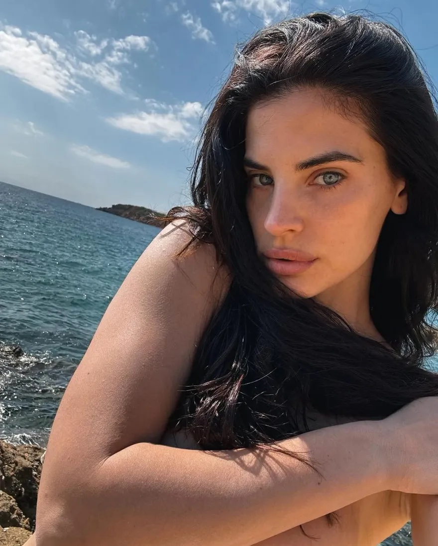 xristina_mpompa_paralia_4.jpg xristina_mpompa_paralia_4.jpg