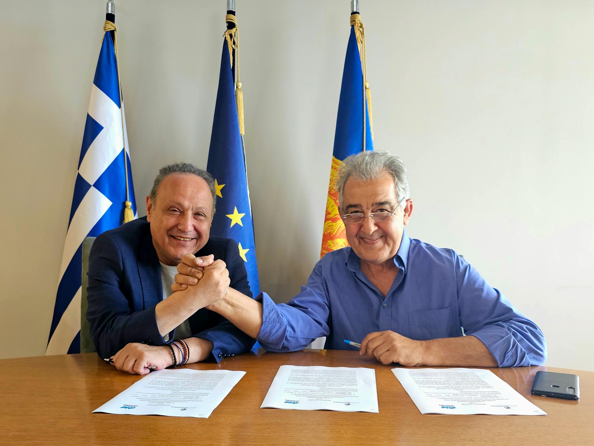 paratiritirio-neanikis-parabatik1.jpg paratiritirio-neanikis-parabatik1.jpg
