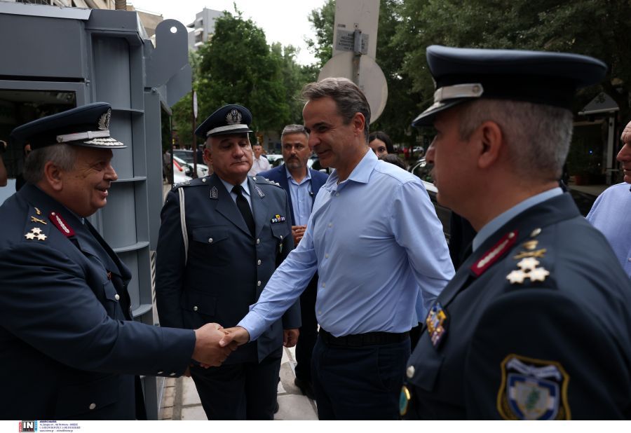 mitsotakis-at-xarilaou1.jpg mitsotakis-at-xarilaou1.jpg