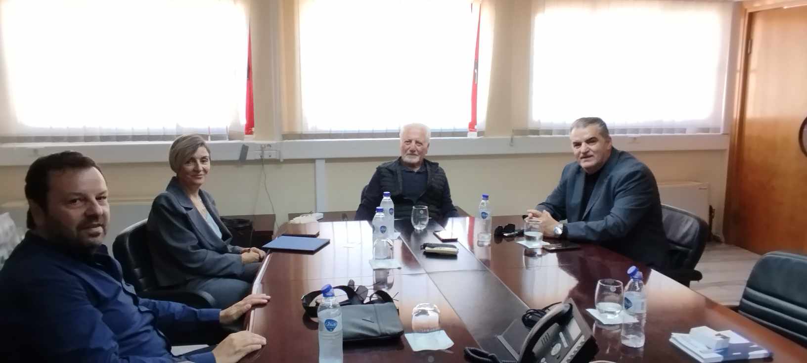 petroylakis-soyroti-2.jpg petroylakis-soyroti-2.jpg