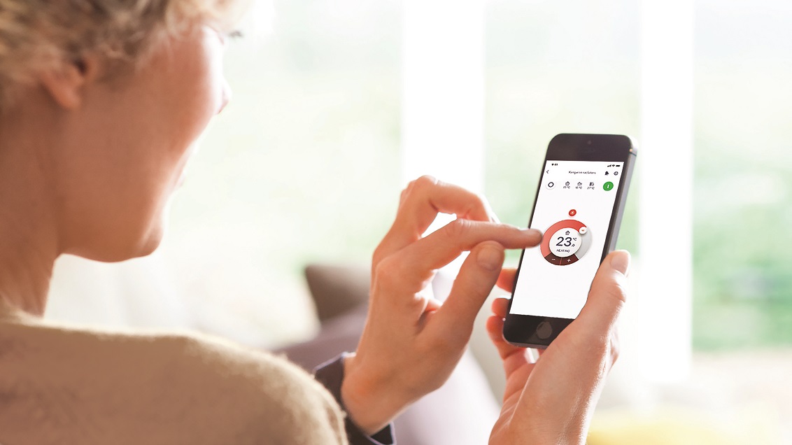 smartphone_app_00_16-9_bis_small.jpg smartphone_app_00_16-9_bis_small.jpg