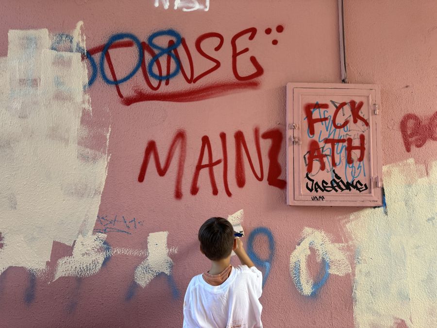 graffiti.jpg graffiti.jpg